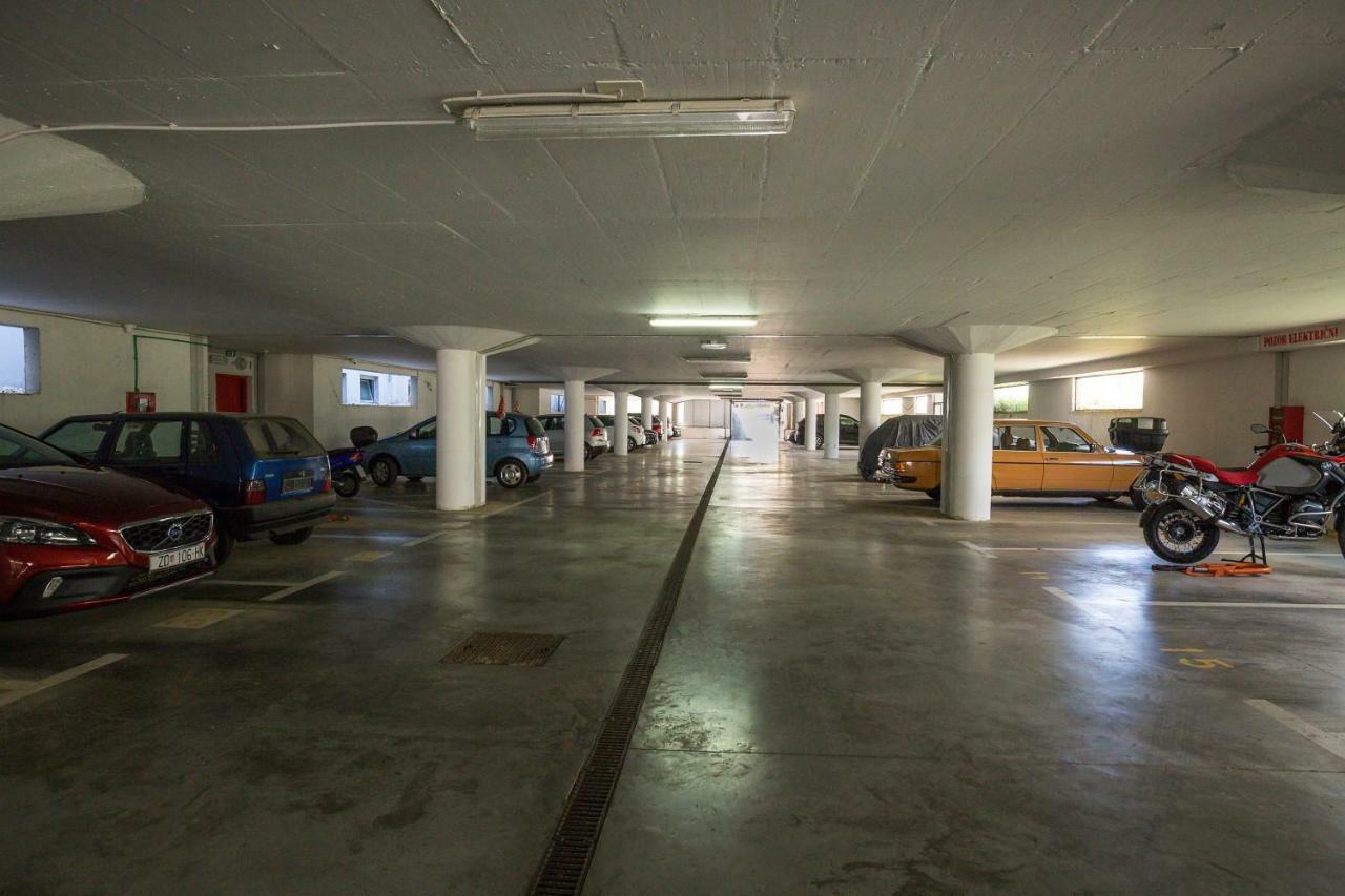 Apartment Pavic - Private Parking Zadar Eksteriør bilde