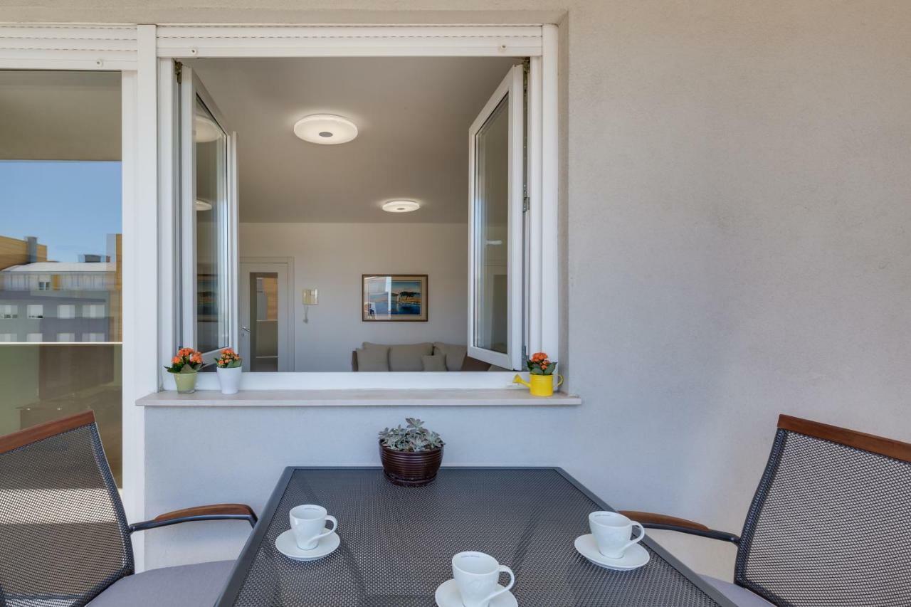 Apartment Pavic - Private Parking Zadar Eksteriør bilde
