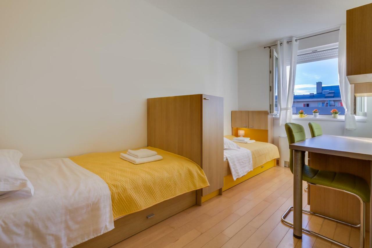 Apartment Pavic - Private Parking Zadar Eksteriør bilde