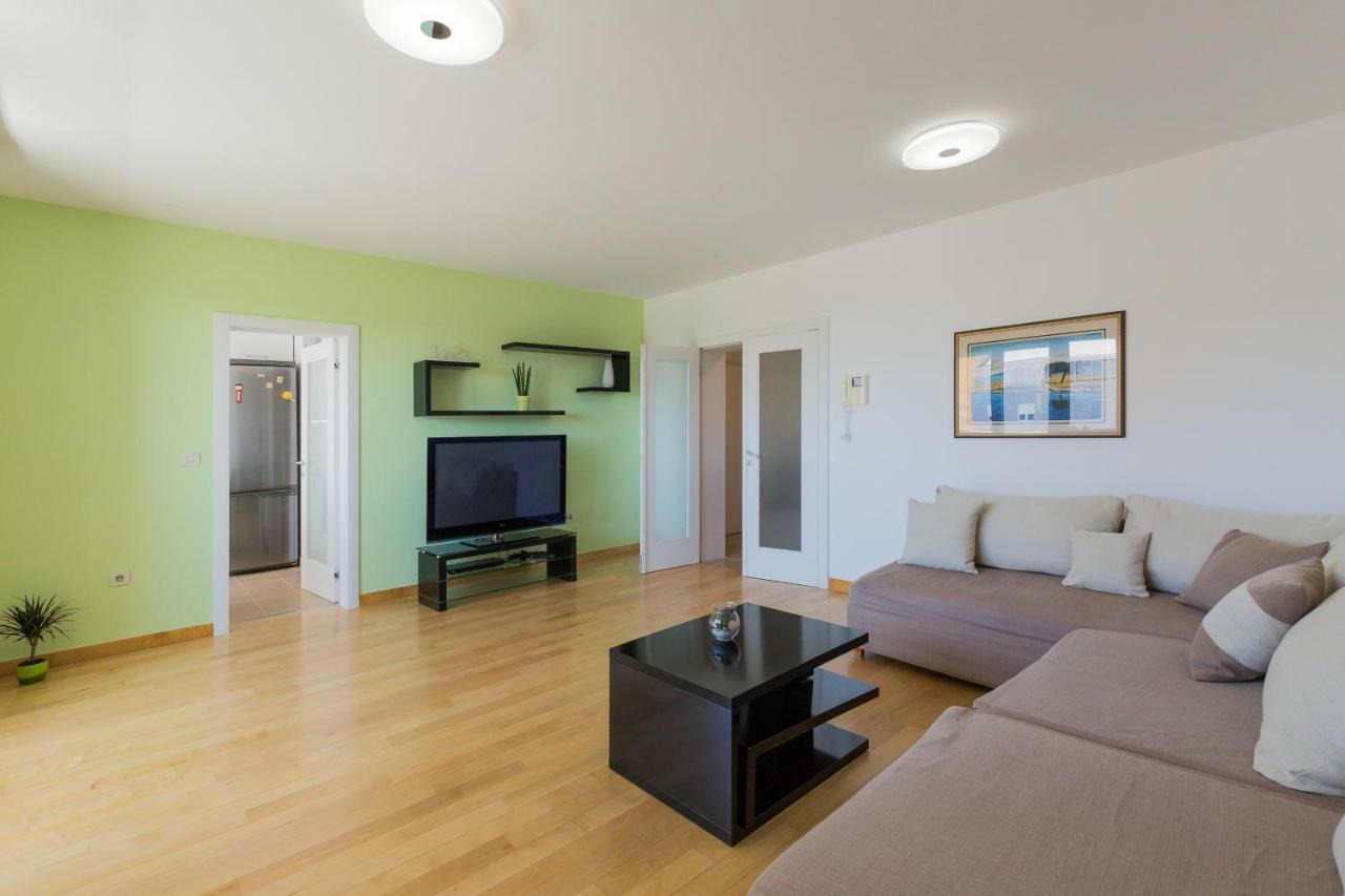 Apartment Pavic - Private Parking Zadar Eksteriør bilde