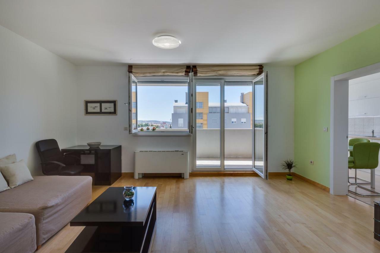 Apartment Pavic - Private Parking Zadar Eksteriør bilde