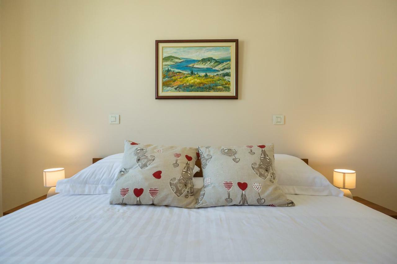 Apartment Pavic - Private Parking Zadar Eksteriør bilde