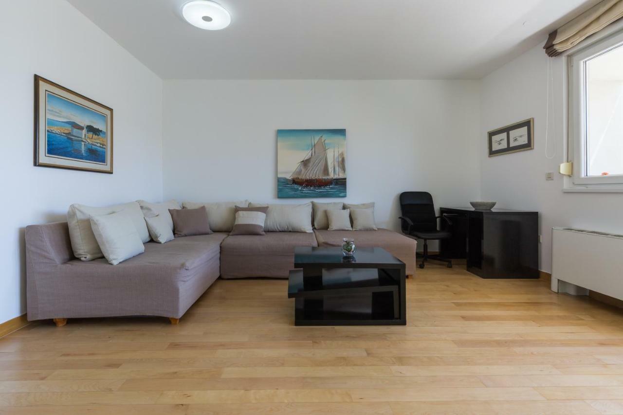 Apartment Pavic - Private Parking Zadar Eksteriør bilde